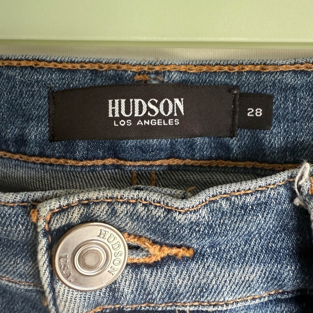 Hudson Nico Straight Jeans • Women’s size 28 - Picture 4 of 7